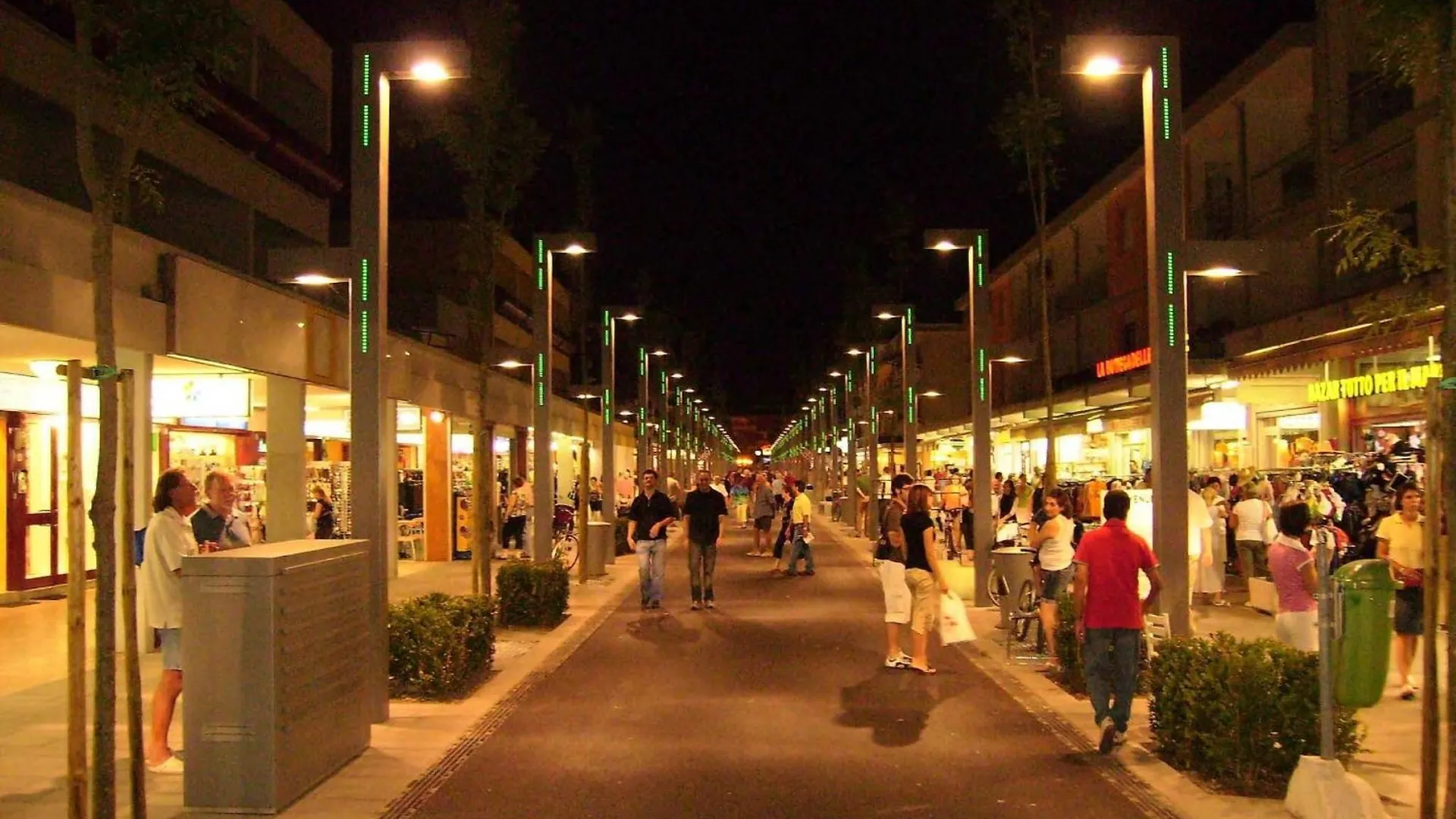 Your Holiday In An Amazing Residence Bibione 0*,  Italy